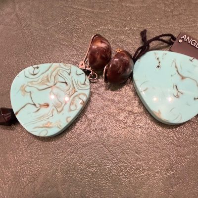 ANGELA CAPUTI - Fuji Triangle Earrings