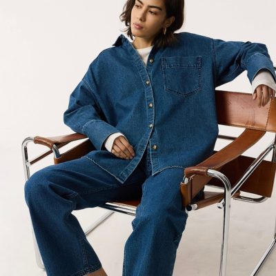 AKYN - Dylan Midwash Blue Jeans With Pearl Button Detailing